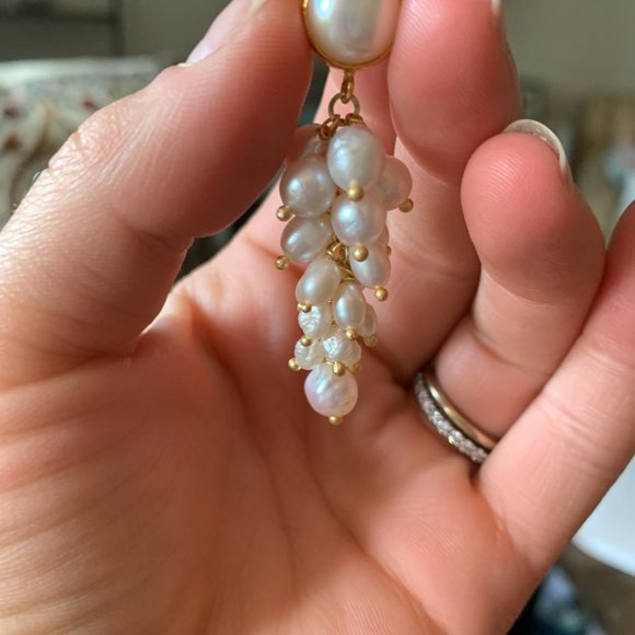 NWOT. studded pearl cluster earrings - Picture 2 of 2